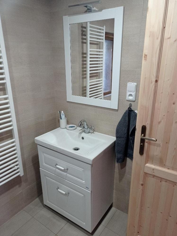 Chata na Lhotských pasekách House in Slovakia