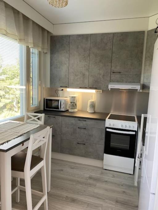 Viihtyisä huoneisto lähellä palveluita Apartment in Finland