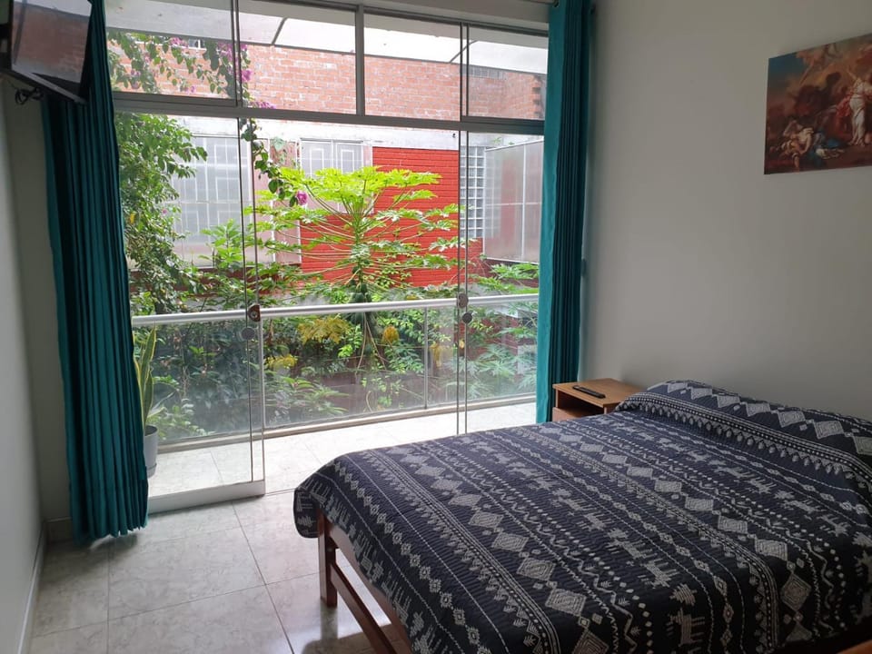 Bedroom, Garden view
