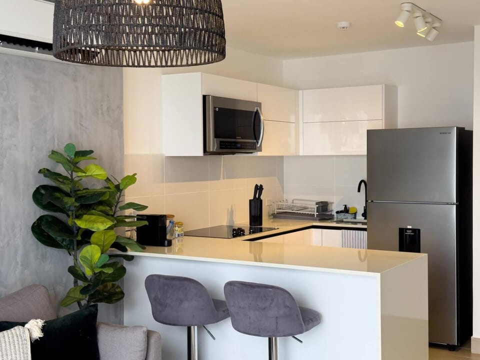 Modern Cozy Apartment Pool, Gym & Coworking Apartment in Panama City, Panama