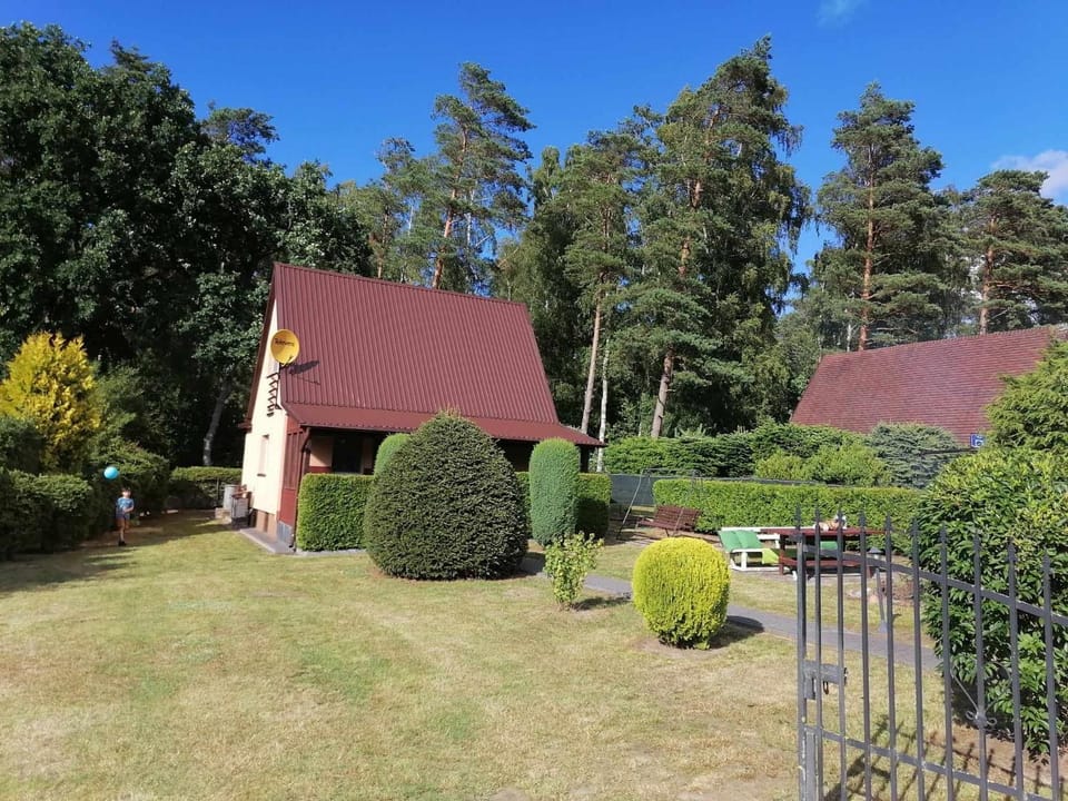 Property building, Day, Natural landscape, Garden
