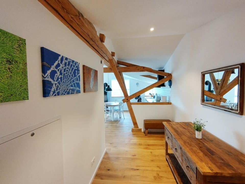 Photo of the whole room, Seating area, Dining area
