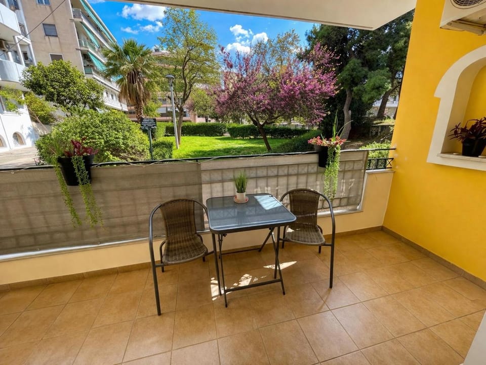 Green studio near Acropolis Apartment in Athens