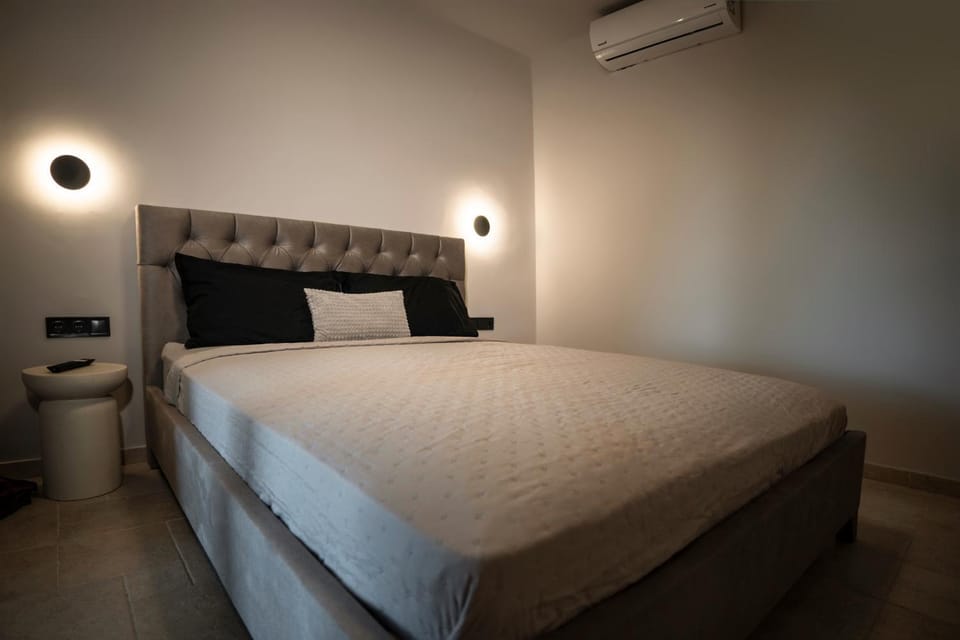 Cave House with Panoramic View Apartment in Halkidiki