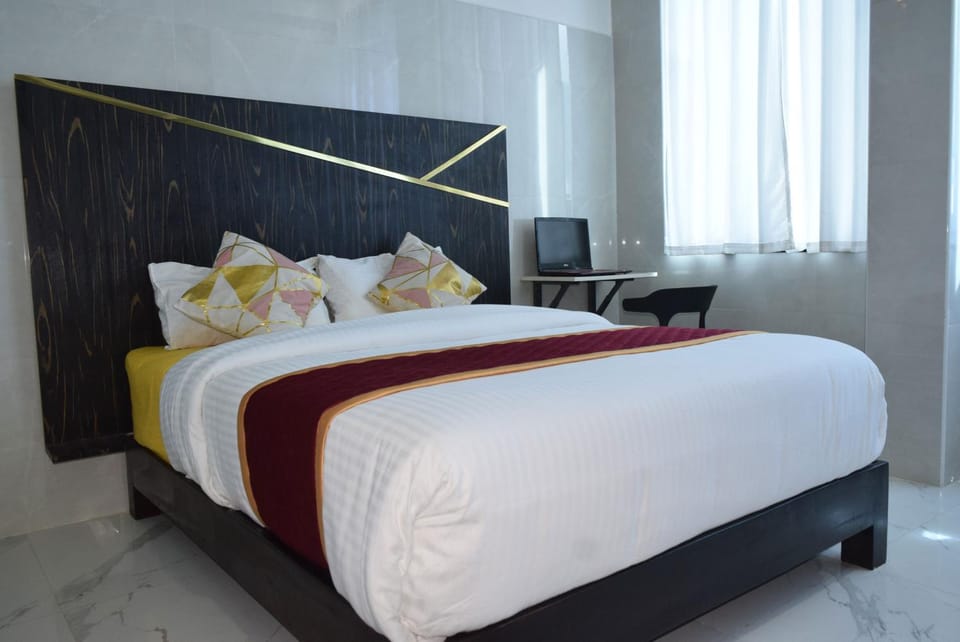 M Grand Stay Hotel in Kerala