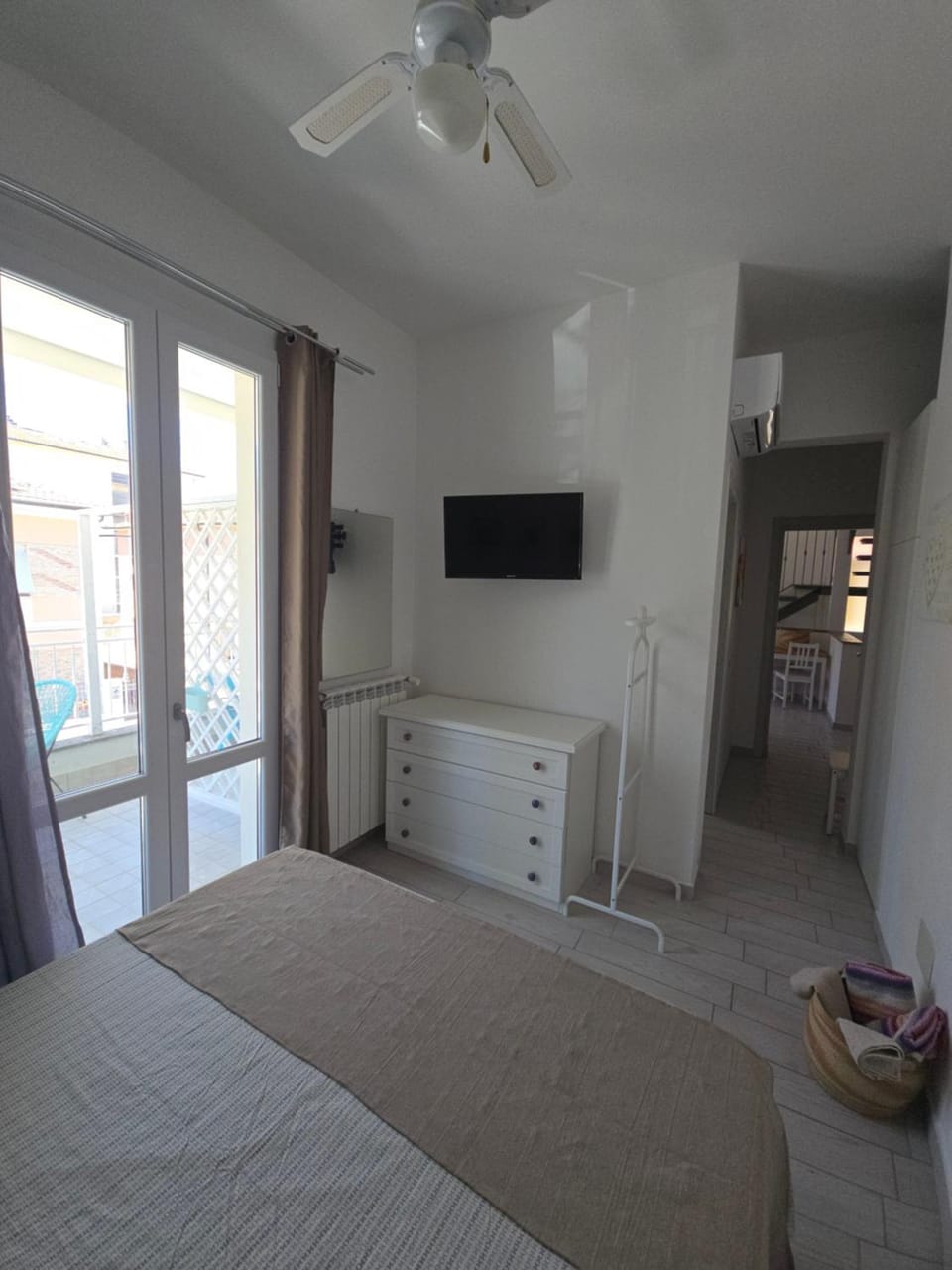 camera con terrazza vicino al mare e pineta Bed and Breakfast in Follonica