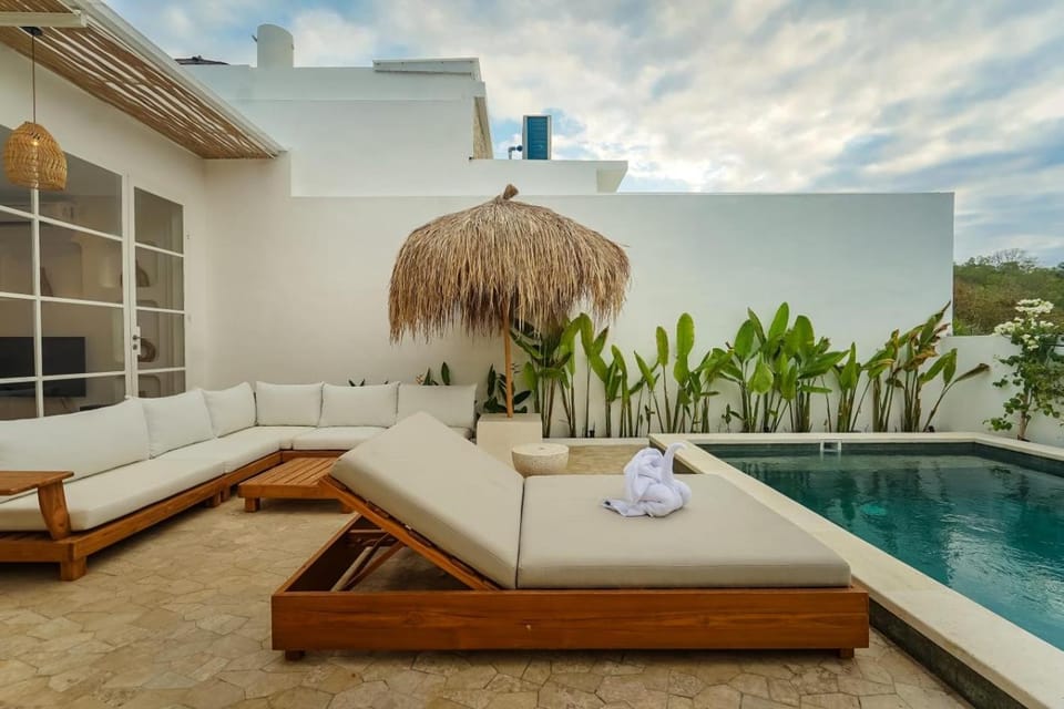 3 Bedrooms Sanctuary Villa Uluwatu Villa in Bali