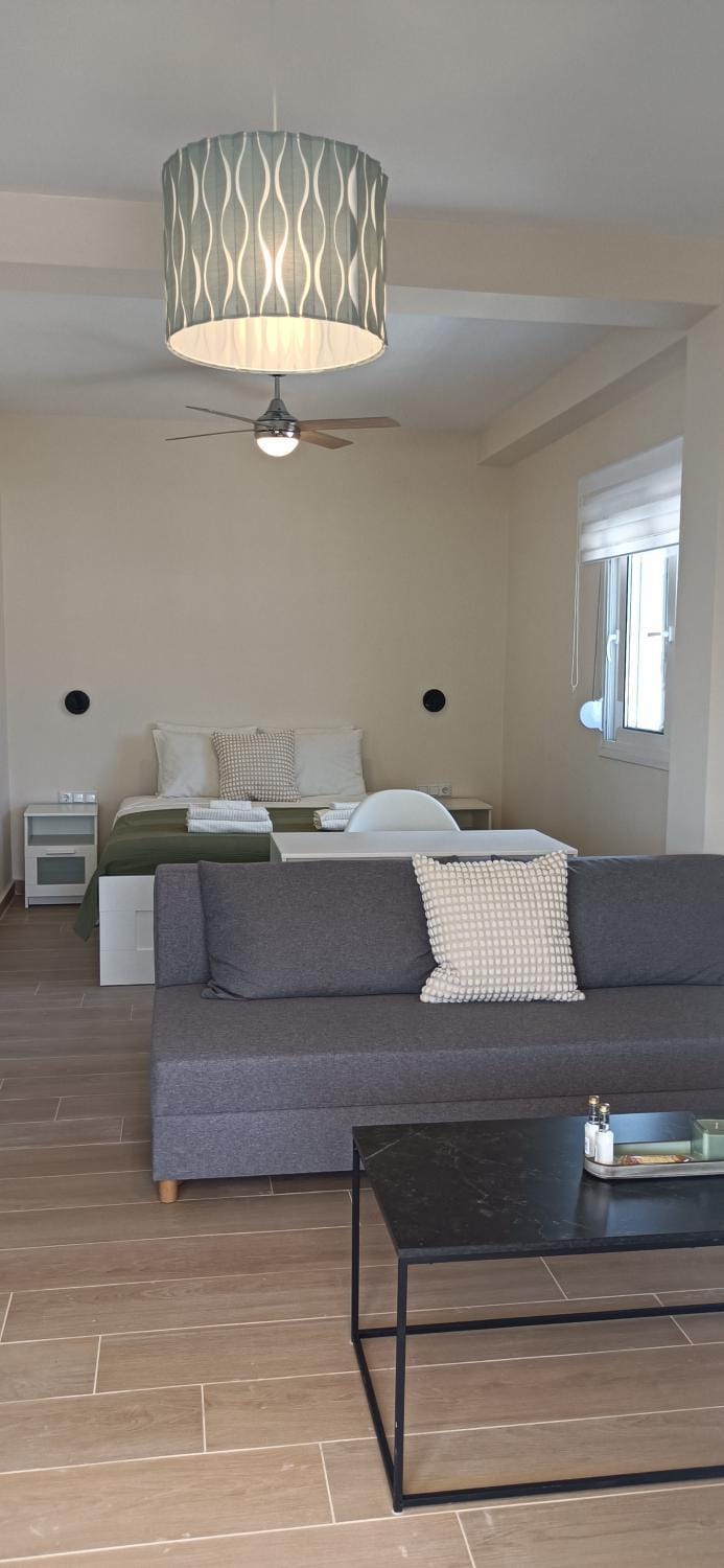 Studio Thea, Kalamata Apartment in Messenia