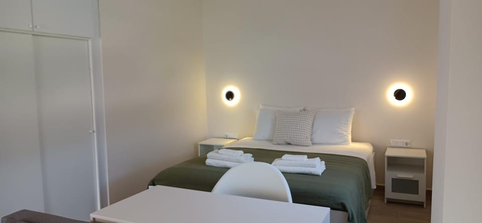 Studio Thea, Kalamata Apartment in Messenia