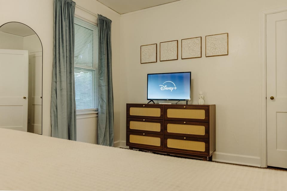 TV and multimedia, Bedroom