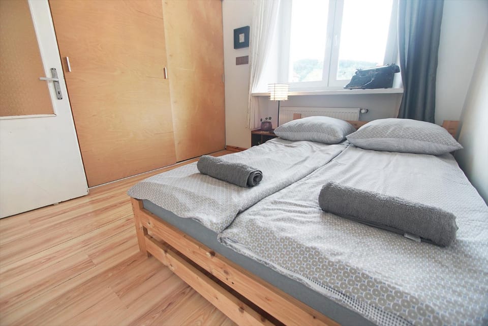 Bed, Photo of the whole room, Bedroom, towels, wardrobe