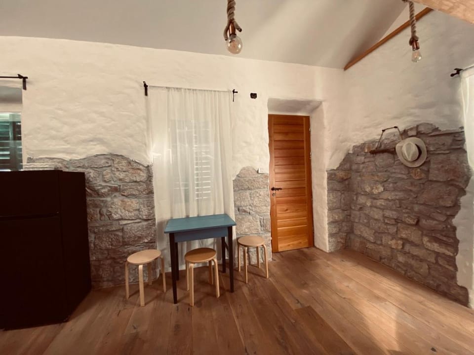 Pinna House House in Murter