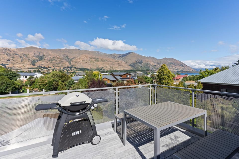 Patio, Natural landscape, View (from property/room), Balcony/Terrace, Mountain view