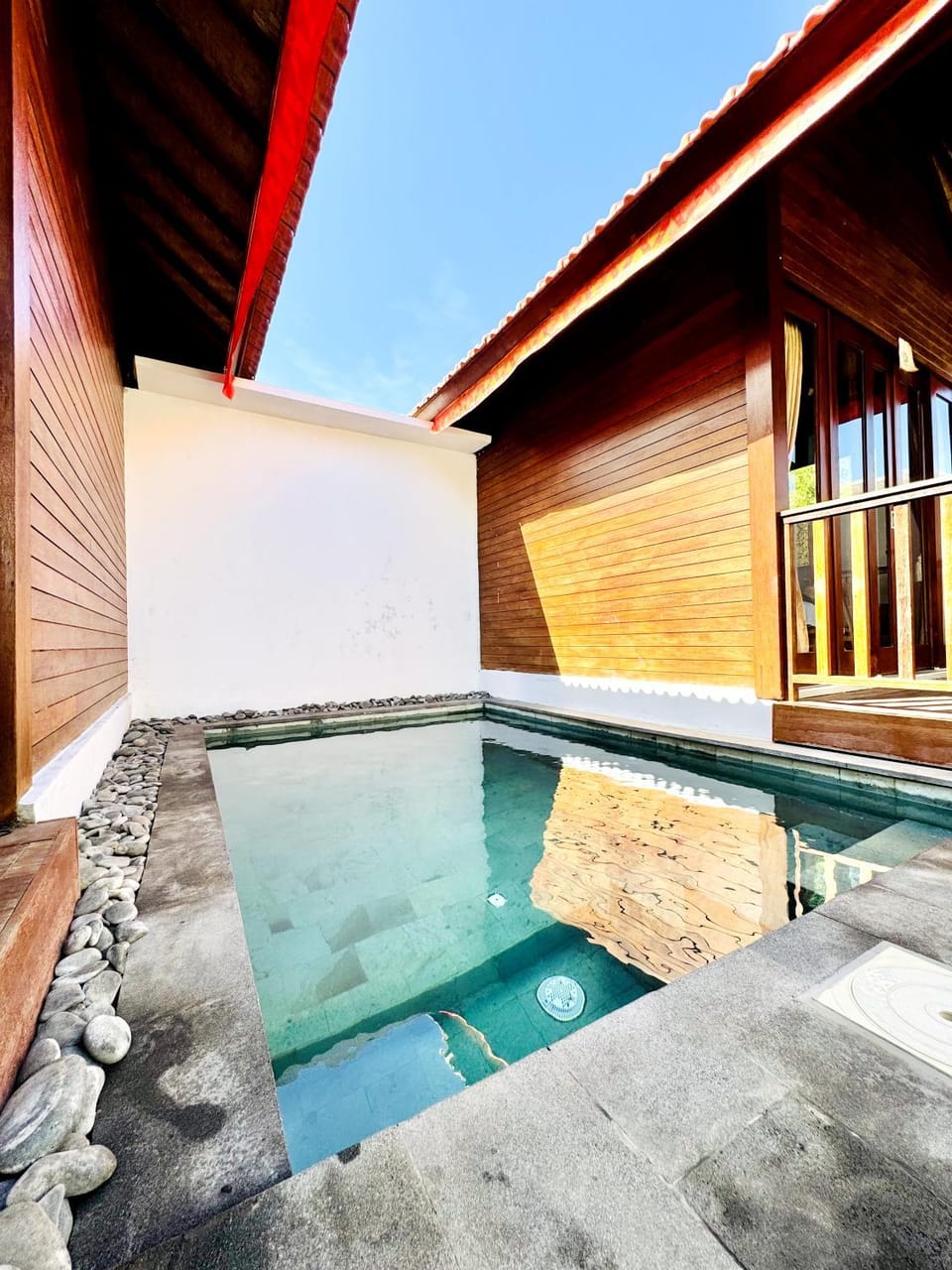 Pool view, Swimming pool