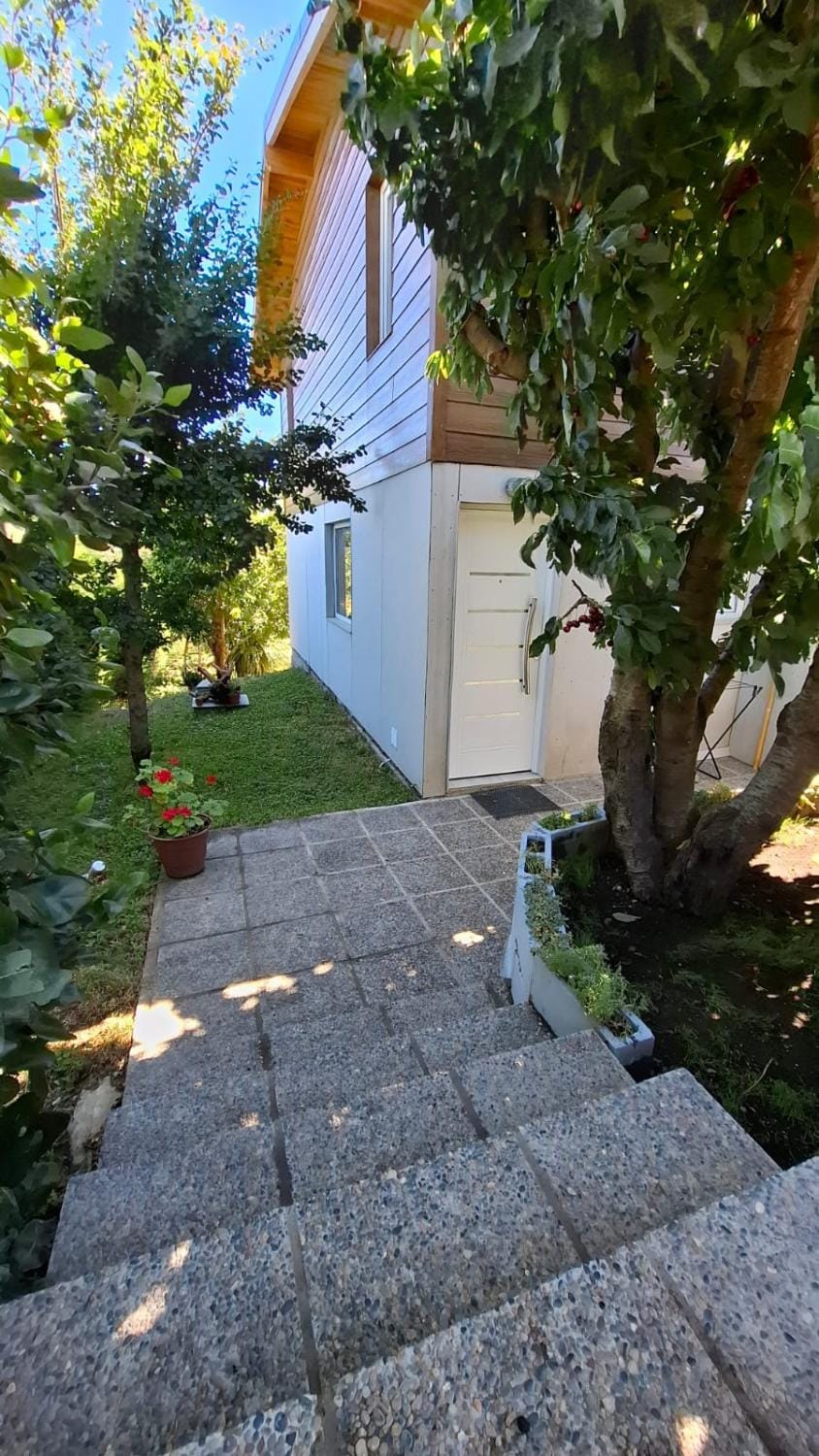 Property building, Facade/entrance, Garden, Garden view