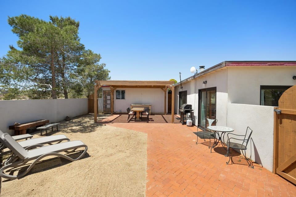 Mesa View Homestead - Cozy, 360 Views & Tranquility! home House in Southern California