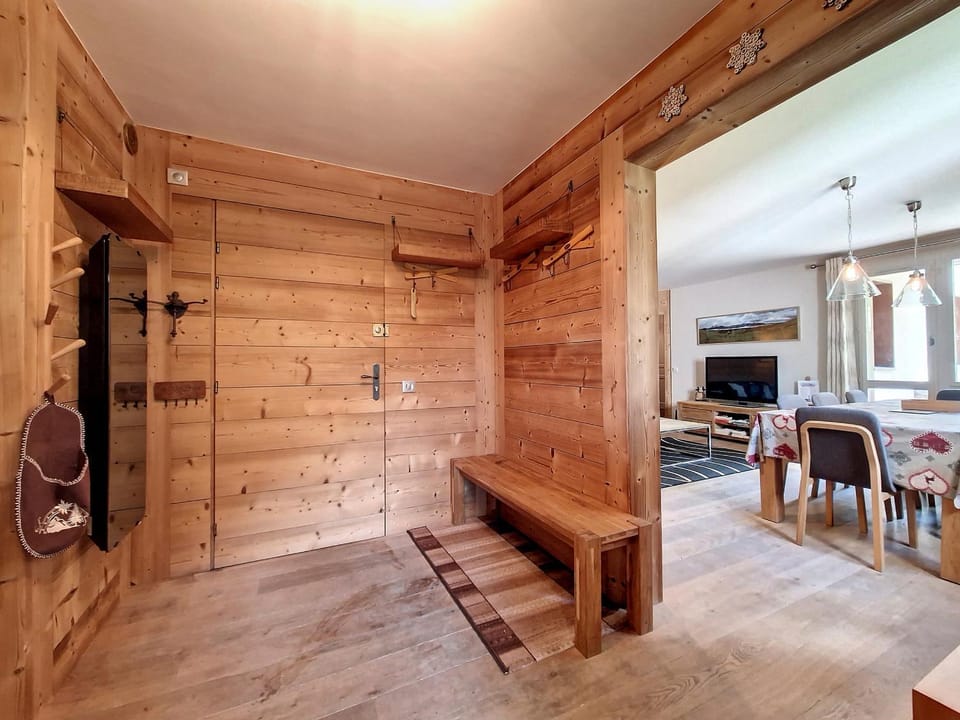 Magnifique appartement familial ski aux pieds, 8 pers, parking inclus - FR-1-518-159 Apartment in Val dIsere