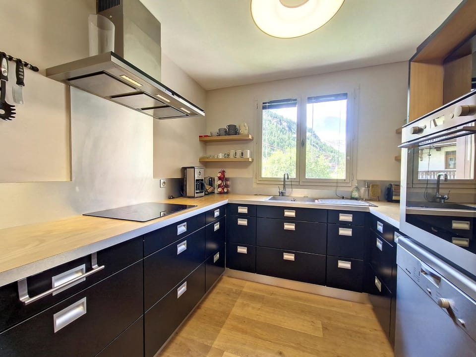 Magnifique appartement familial ski aux pieds, 8 pers, parking inclus - FR-1-518-159 Apartment in Val dIsere