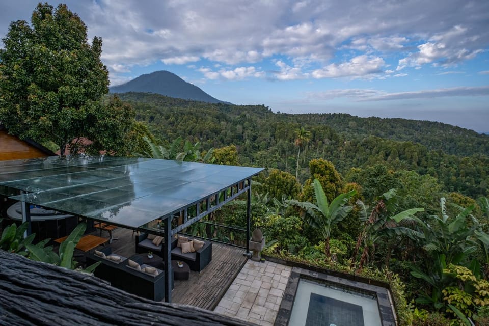 Nearby landmark, Dining area, Mountain view, Sea view