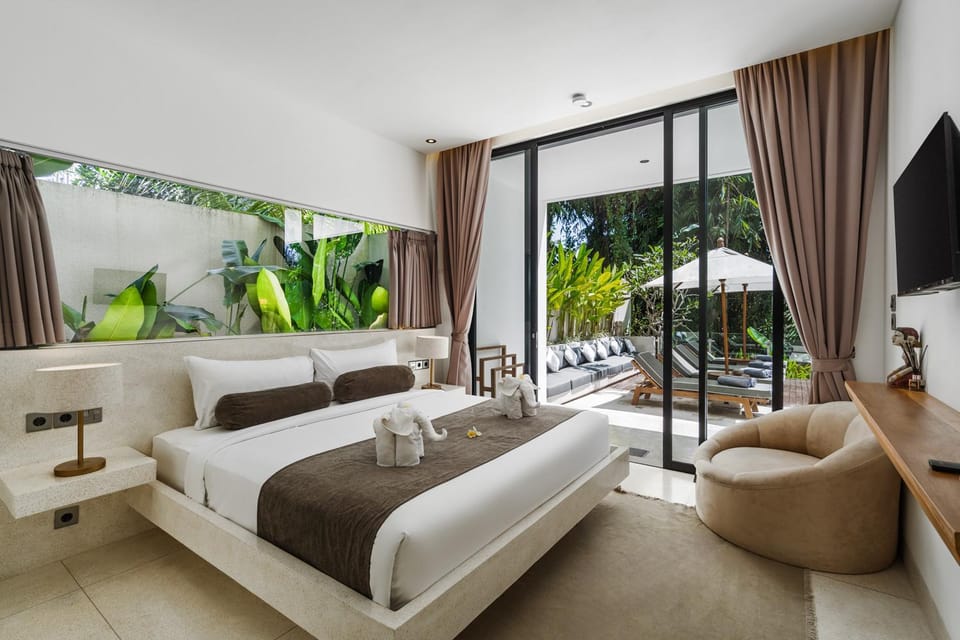 Bed, TV and multimedia, View (from property/room), Photo of the whole room, Bedroom, internet, air conditioner