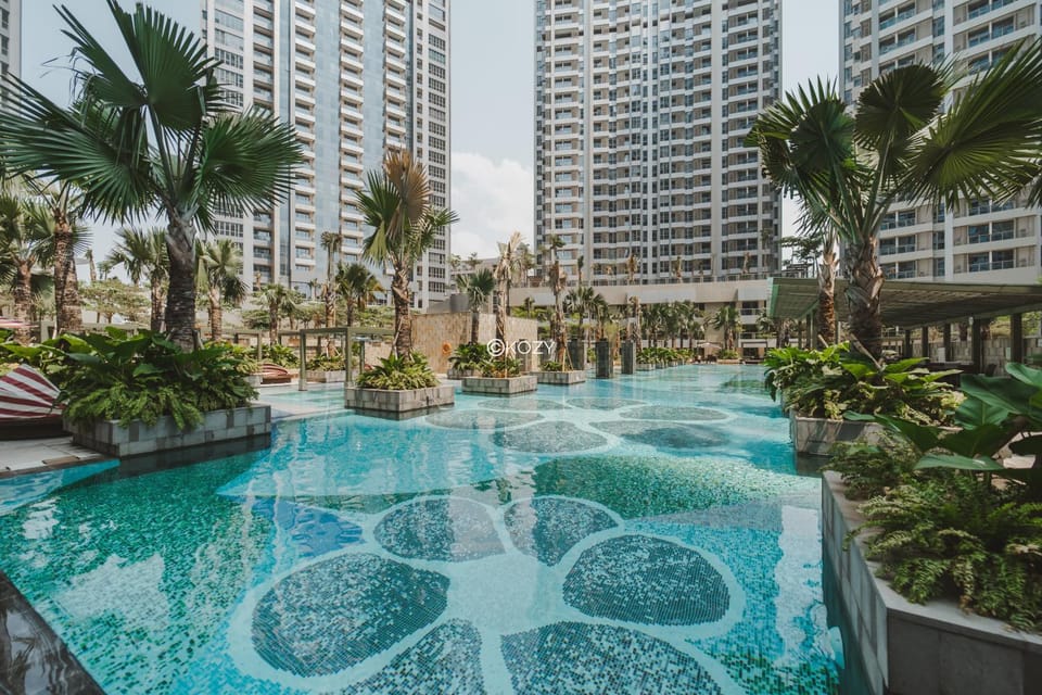Property building, Swimming pool