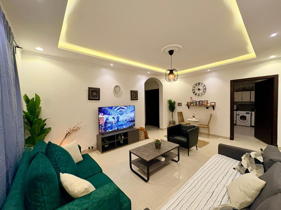 Lovly apt in Qurtubah Classy area full of services near by Apartment in Riyadh