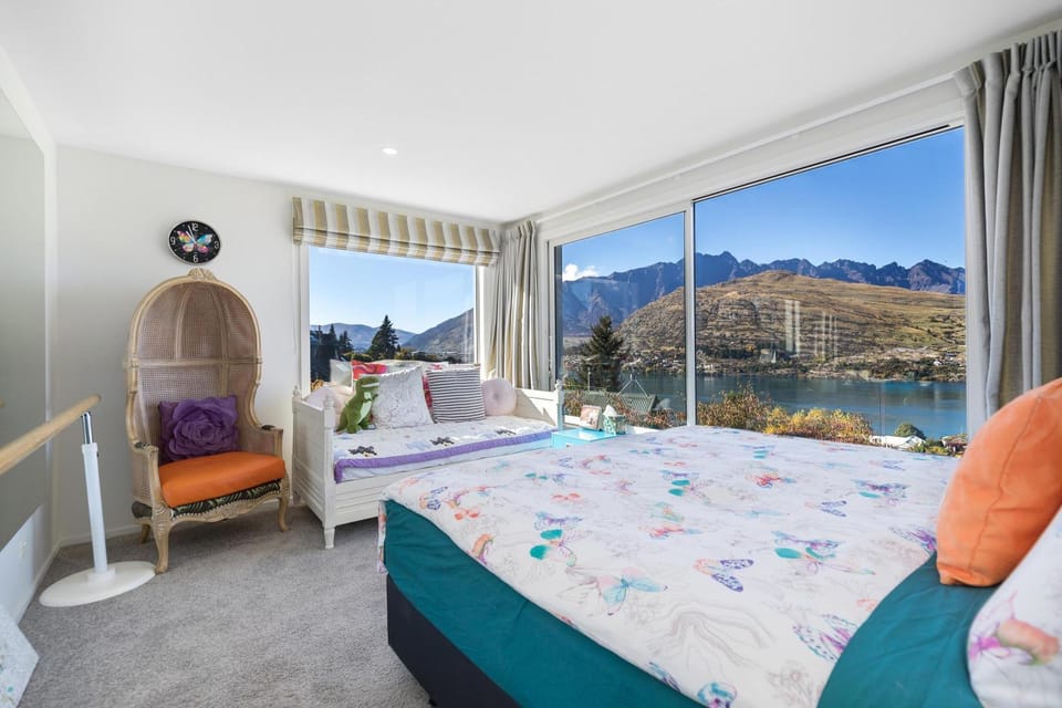 Amazing lake view room #2 Vacation rental in Queenstown