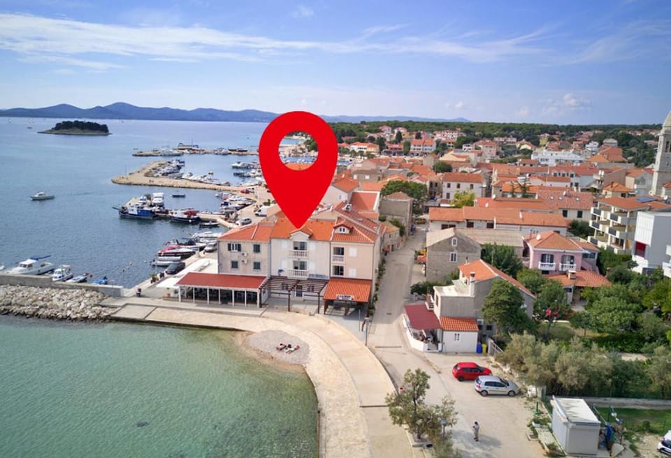 Property building, Day, Bird's eye view, Beach, Sea view