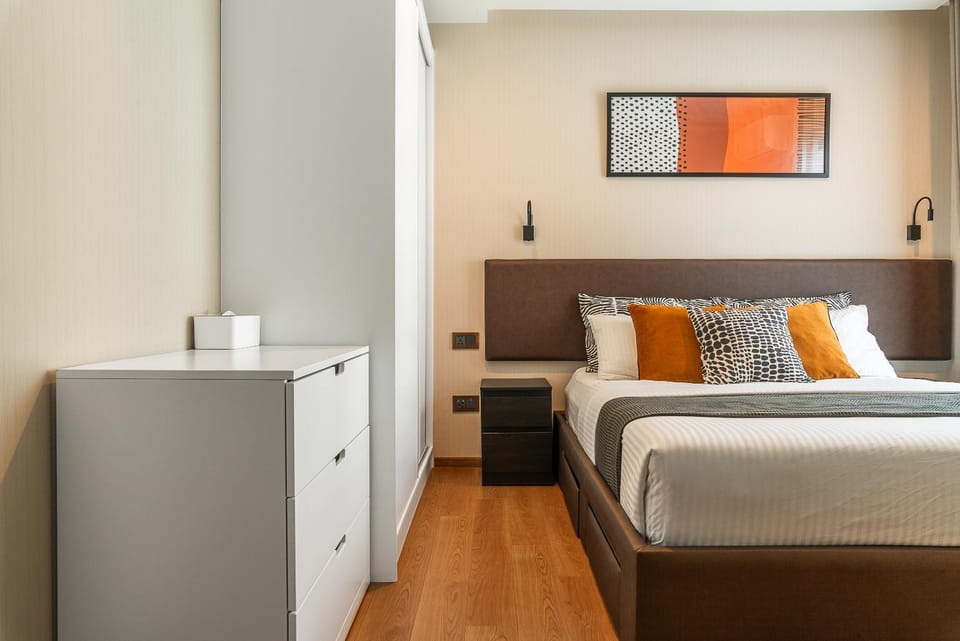 Bed, Photo of the whole room, Bedroom