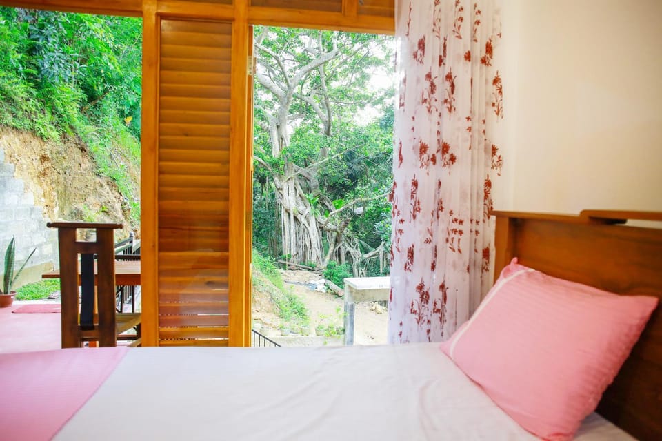 Banyan Shade Mirissa Bed and Breakfast in Mirissa