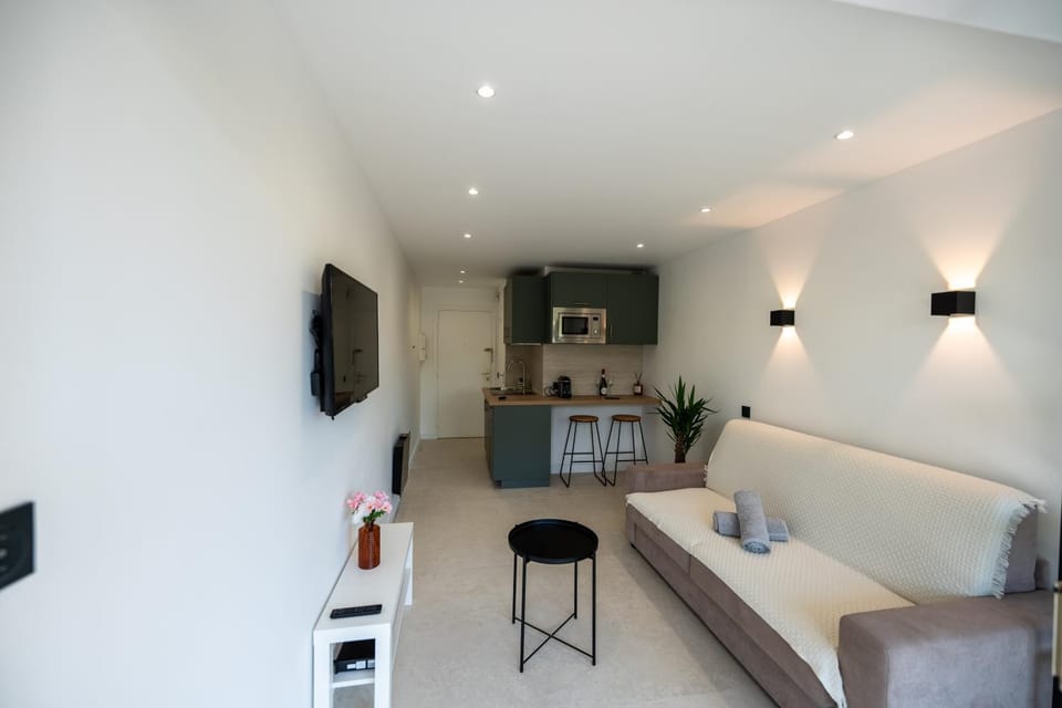 Studio idéalement situé résidence front de mer Apartment in Nice