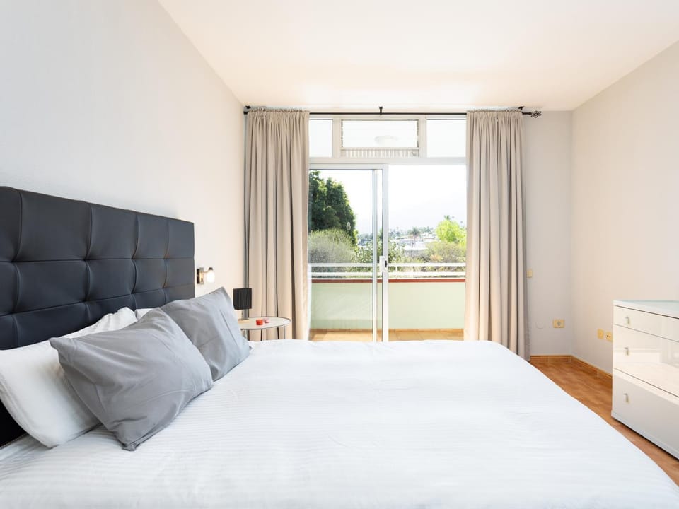 Bed, View (from property/room), Bedroom