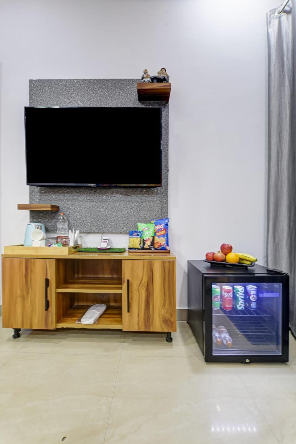 TV and multimedia, Kitchen or kitchenette, Food and drinks, Food, minibar