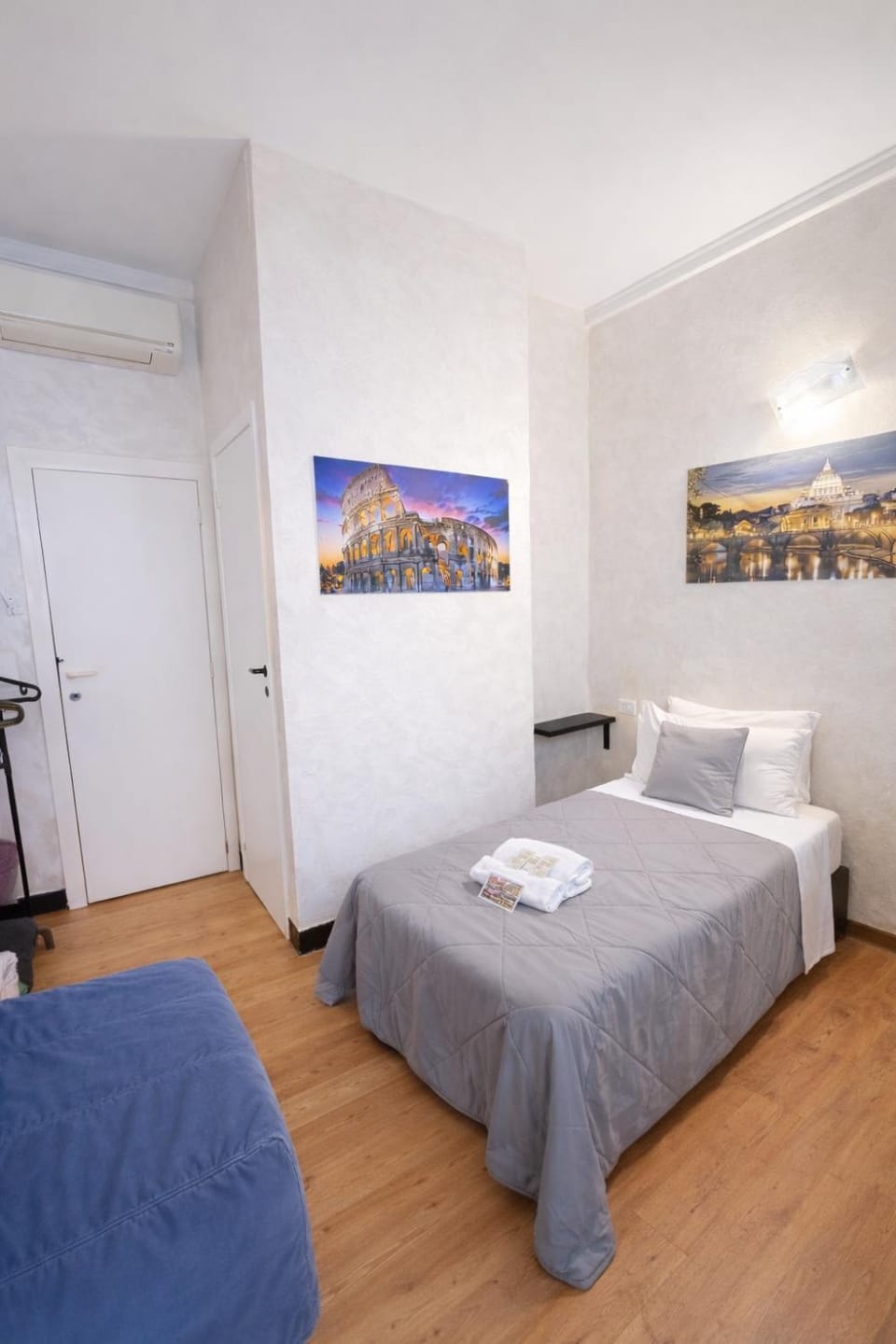 Vatican Rooms Haven Bed and Breakfast in Rome