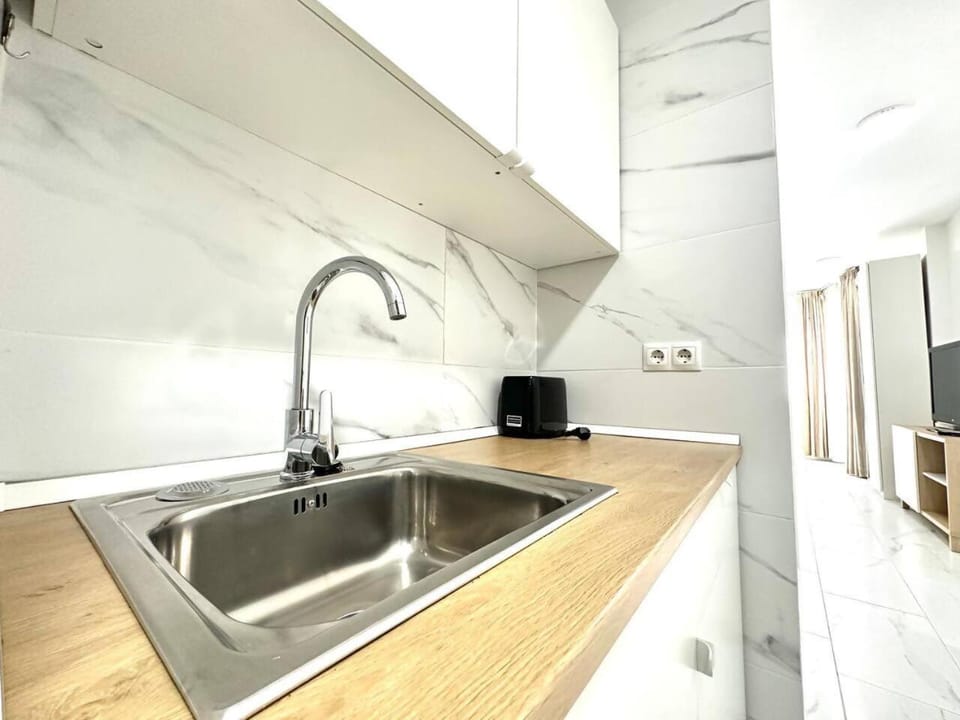 Loft 1 Dorm Torremolinos WiFi Centro Urbano Plaza Apartment in Torremolinos