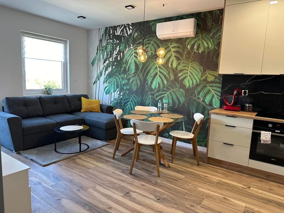 Apartamenty Dębowa 27 Apartment in Lower Silesian Voivodeship