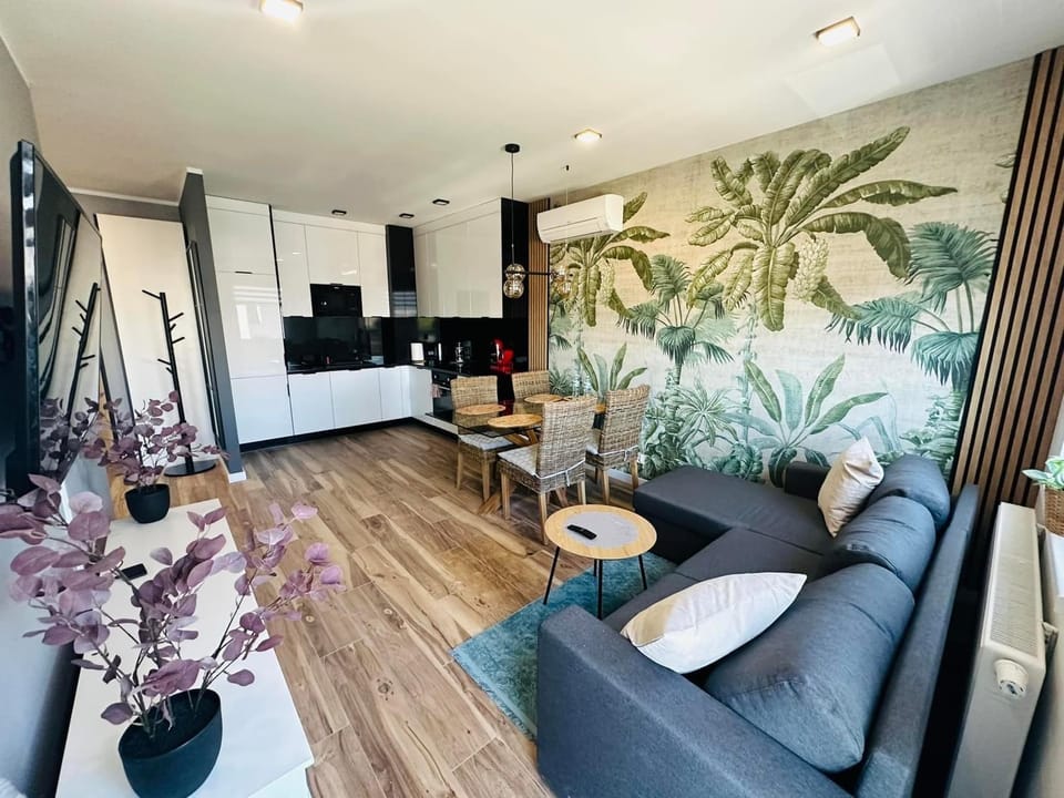 Apartamenty Dębowa 27 Apartment in Lower Silesian Voivodeship