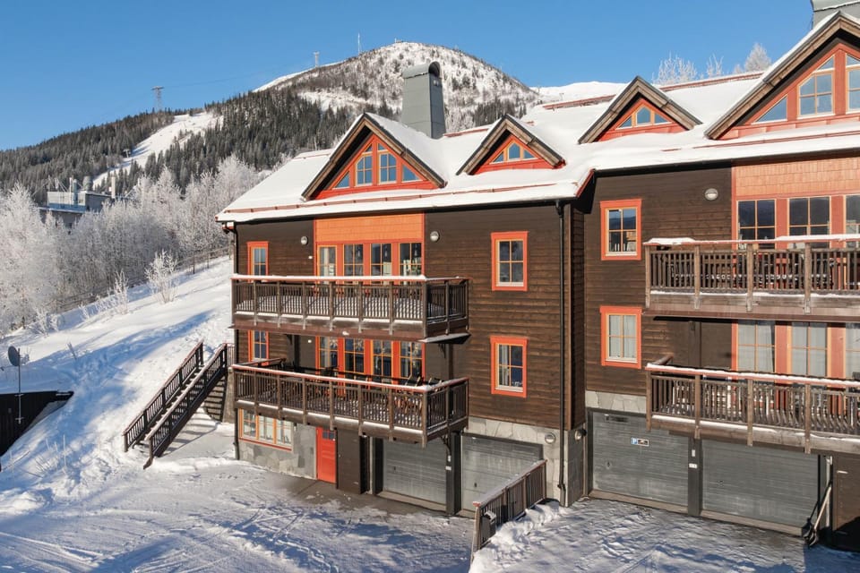 Property building, Winter, Balcony/Terrace, Mountain view