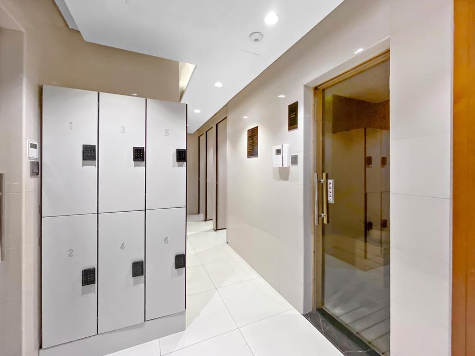 Sauna, Steam room