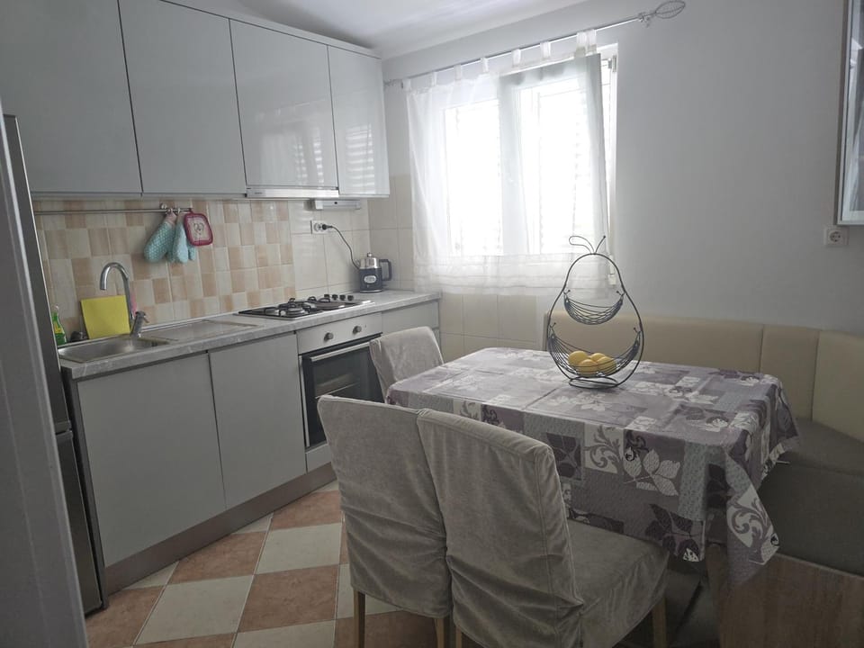 Toma Apartment in Tučepi
