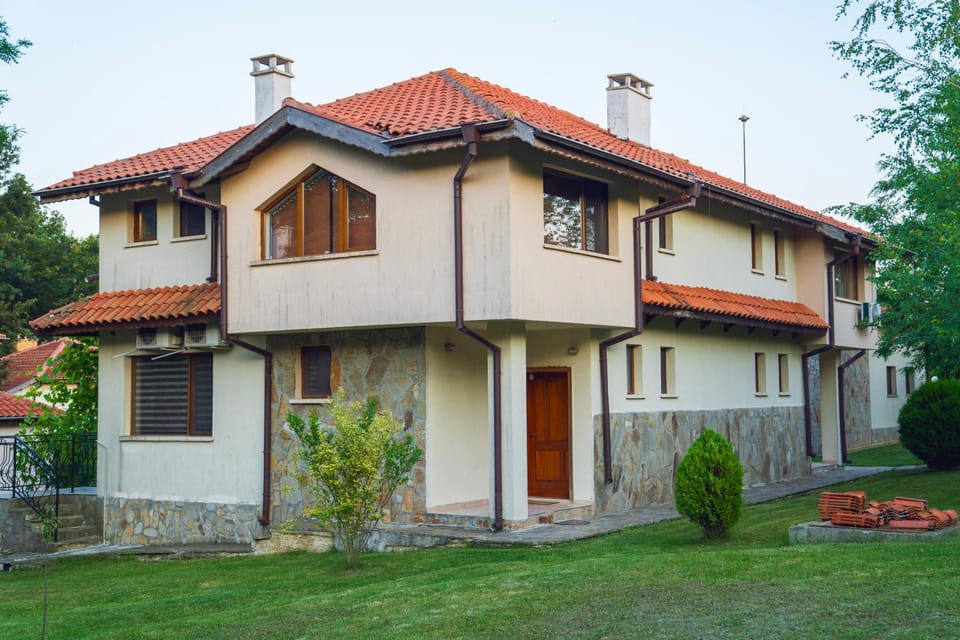 Property building, Garden