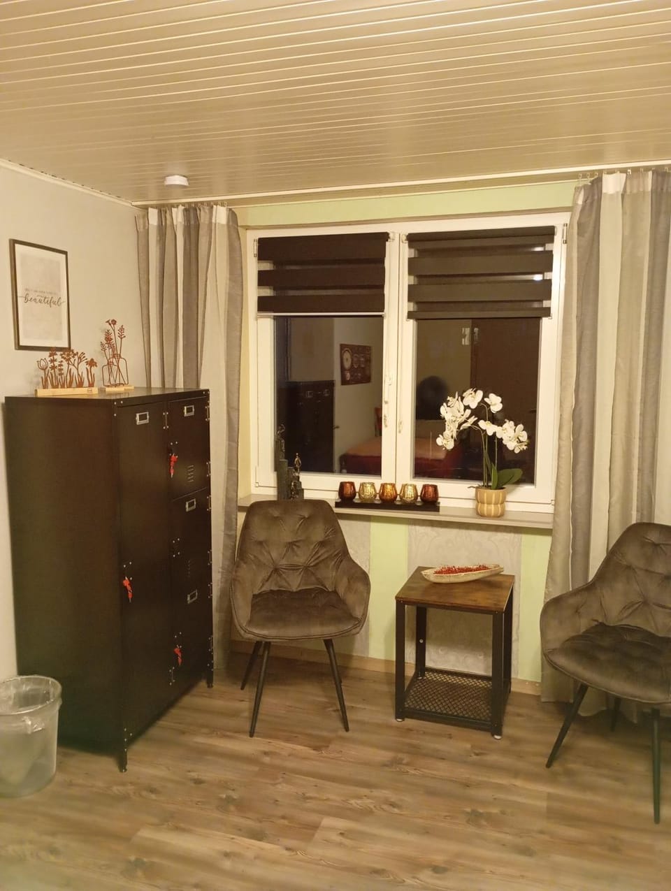 Seating area