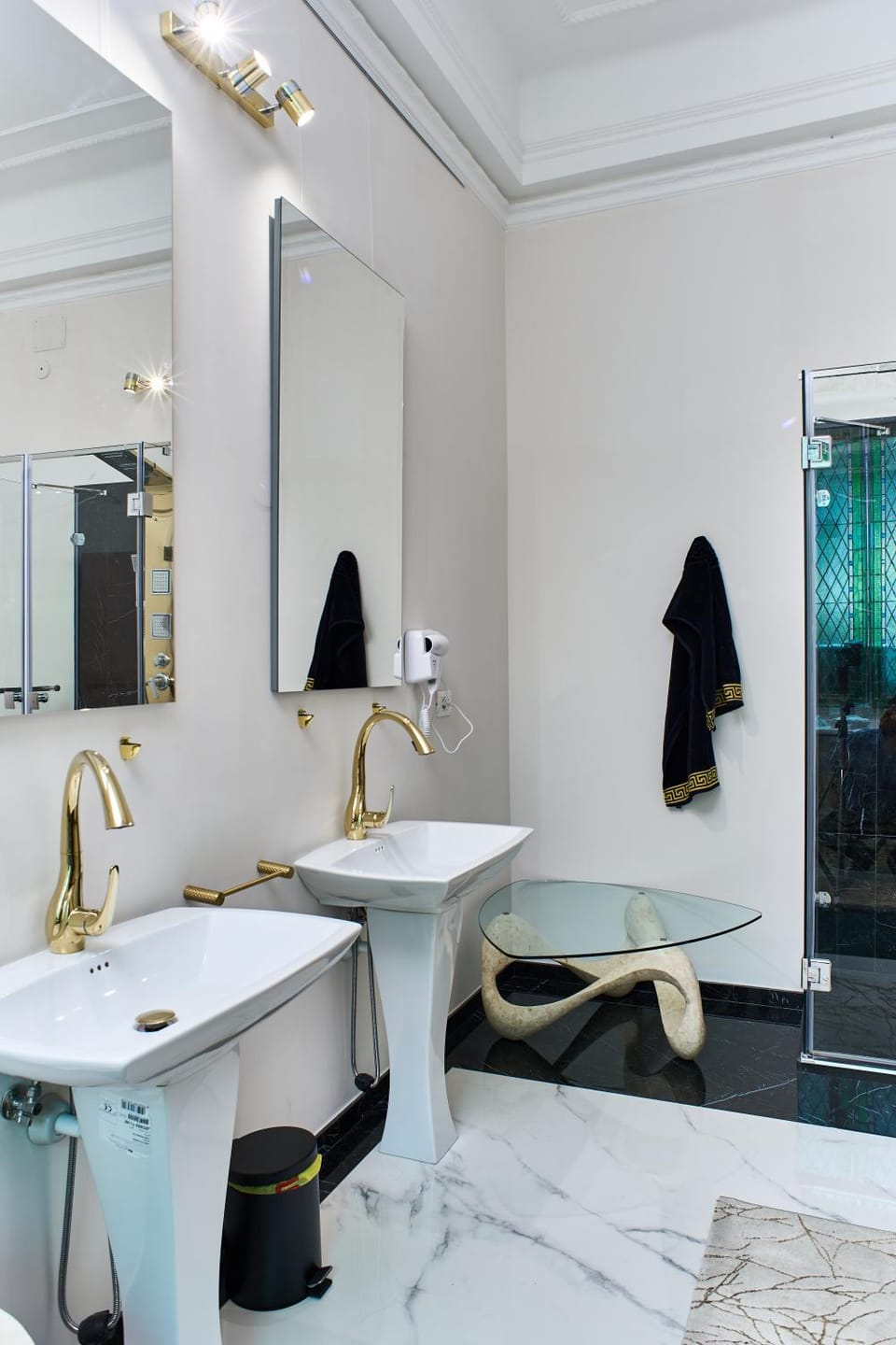 Glam Time Bed and Breakfast in Genoa
