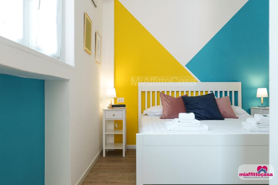 Looking 4 Central Station Milano City Center Apartment in Milan