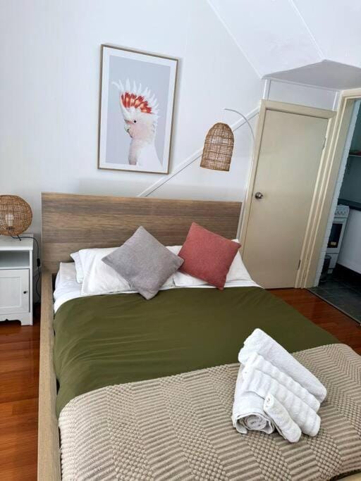 Charming Front Retreat Apartment in Surry Hills