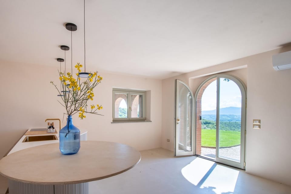 Property building, Breakfast