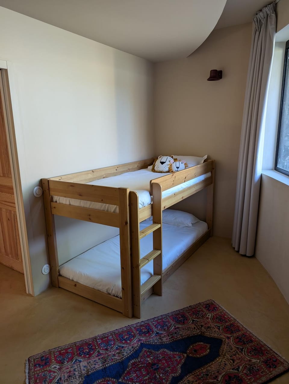 Photo of the whole room, Bedroom, bunk bed
