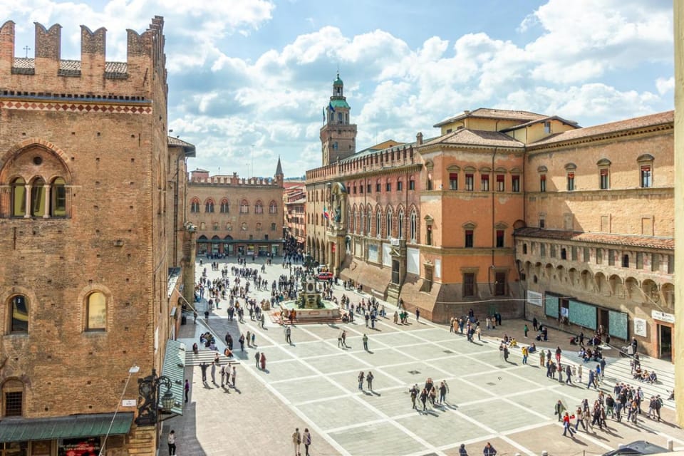 City view, Landmark view, Street view