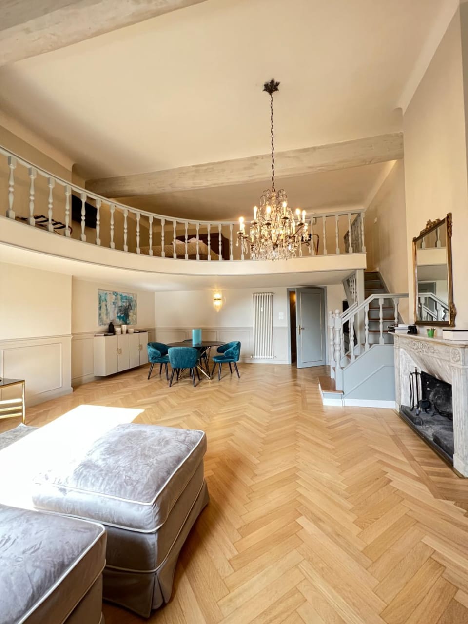 Photo of the whole room