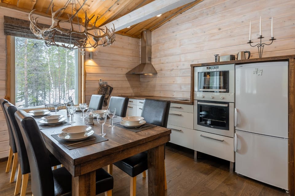 Kitchen or kitchenette, Food and drinks, Dining area, dishwasher, oven, pet friendly, stove